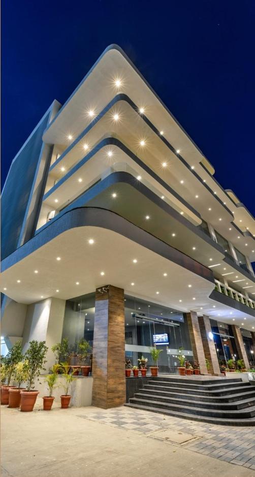 Afc Hotel Indore Ngoại thất bức ảnh